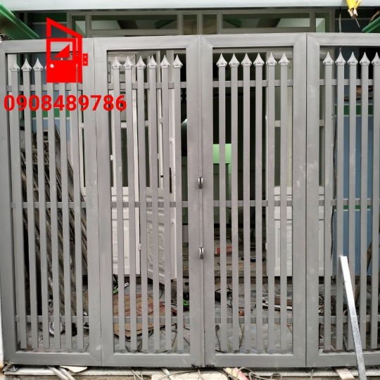 THI CÔNG CỬA SẮT TRỌN GÓI GIÁ RẺ HÓC MÔN